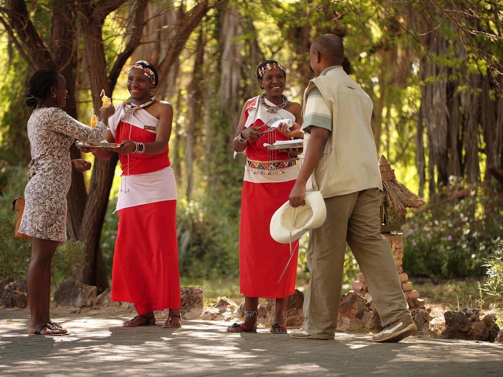 Sarova Shaba Game Lodge Archers Post Kültér fotó